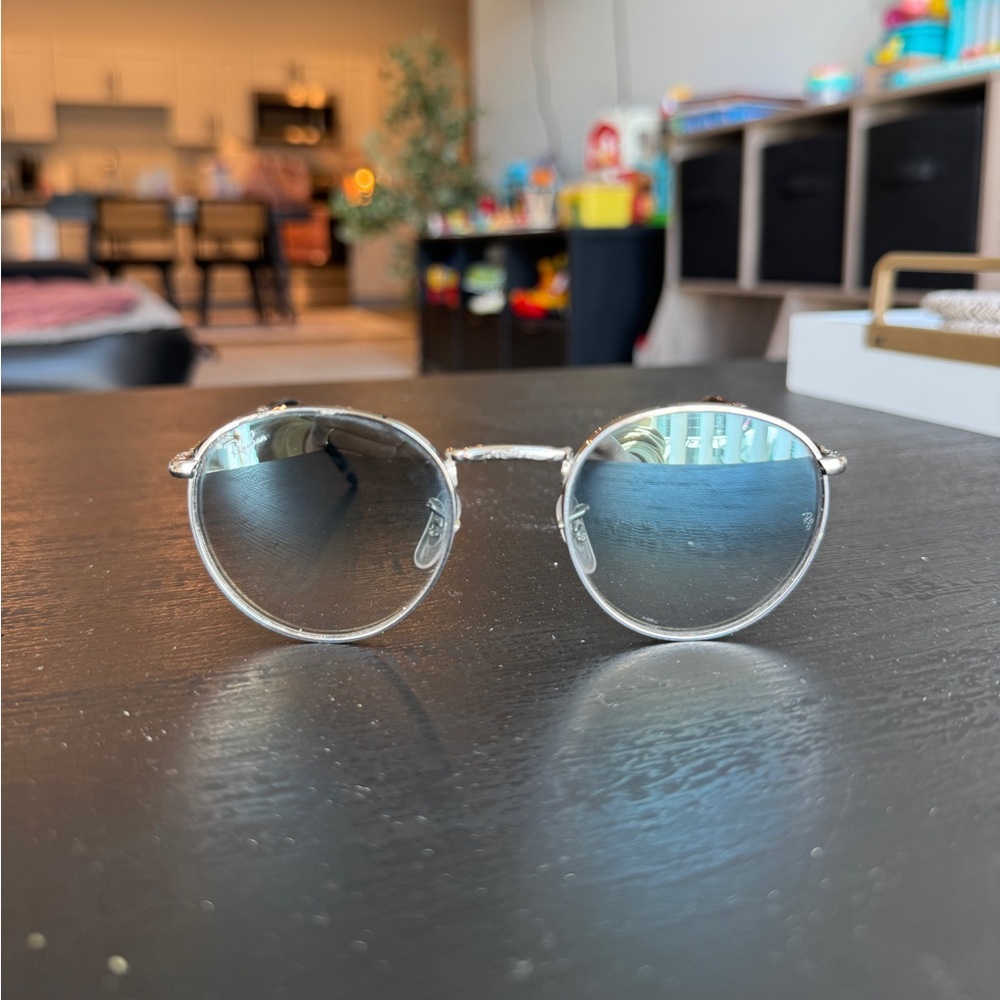 Ray-Ban Silver Round Sunglasses